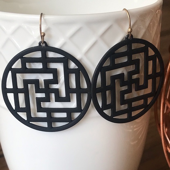 Black Metal Drop Filigree Medallion Earrings! Boho - Picture 4 of 7